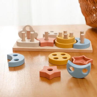 Educational wooden shapes game – For creative discoveries