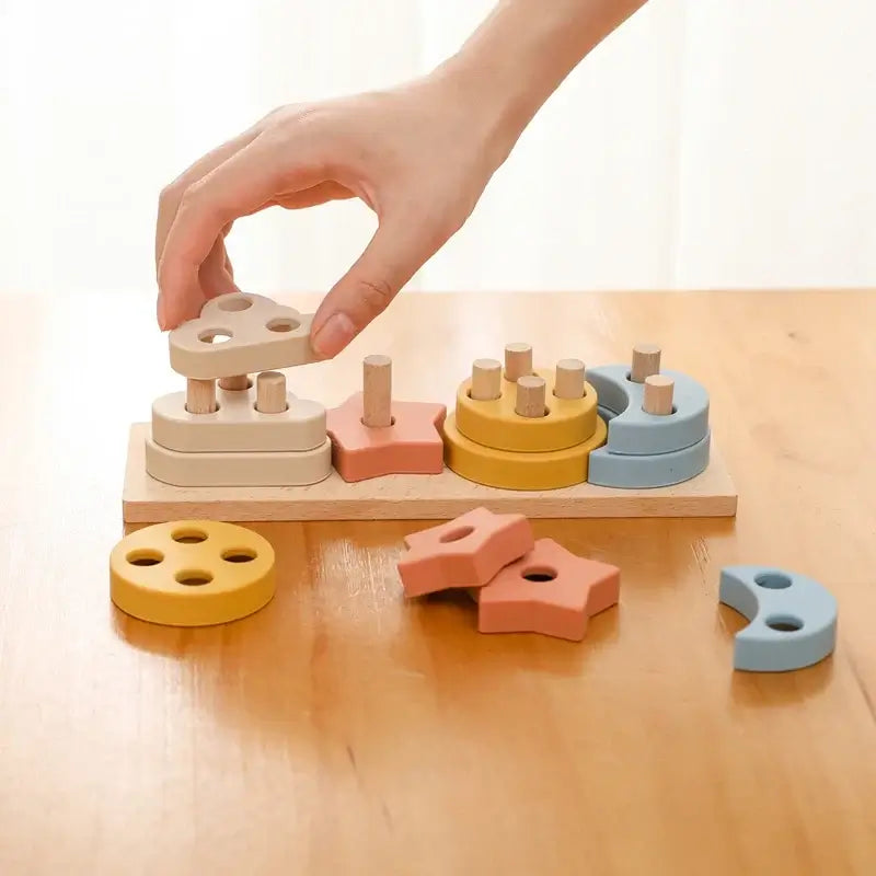 Educational wooden shapes game – For creative discoveries