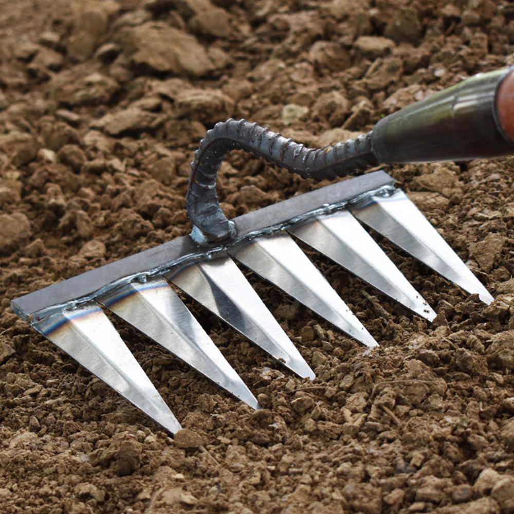 Multifunctional Rake - Makes gardening easy